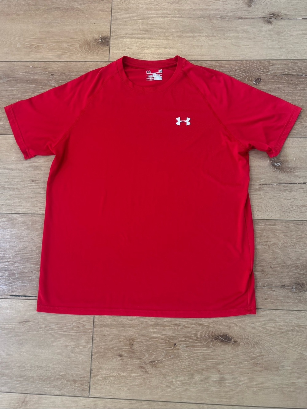 Under Armour Red Short Sleeve Performance Tee with White Logo Large